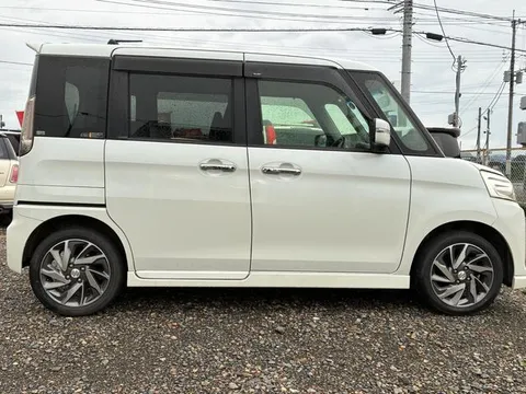 Suzuki Spacia Custom