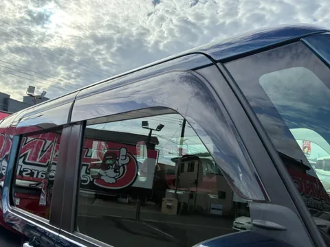 Toyota Pixis Mega