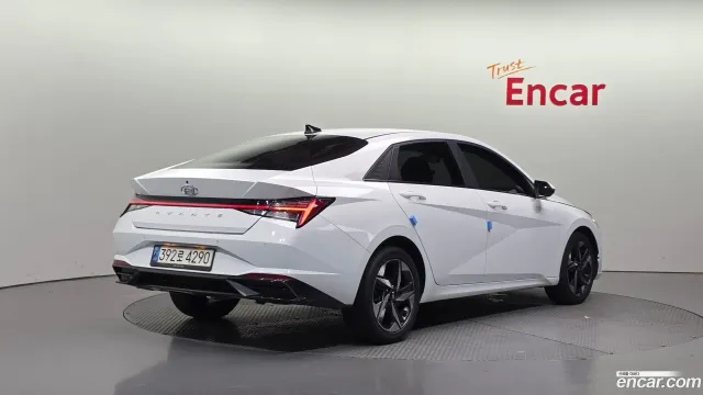Hyundai Elantra (Avante)