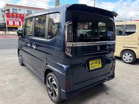 Suzuki Spacia