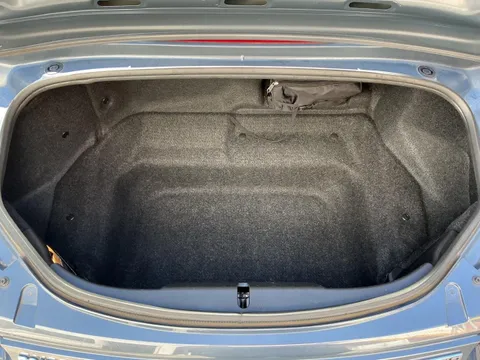 Mazda MX-5 (Roadster)