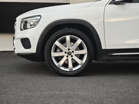 Mercedes-Benz Mercedes-Benz GLB