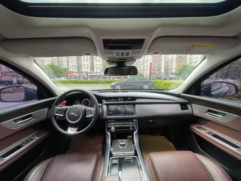 Jaguar XFL