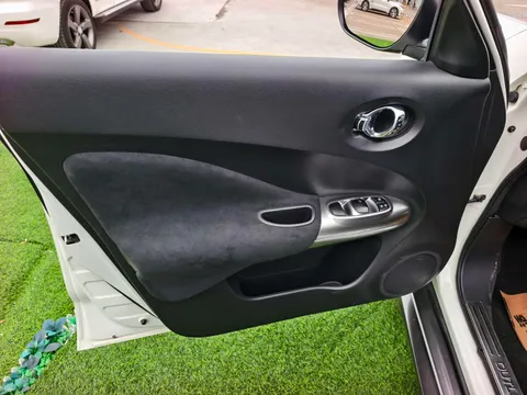 Infiniti ESQ