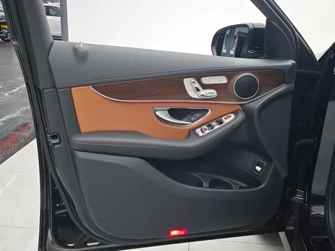 Mercedes-Benz Mercedes-Benz GLC