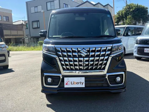 Suzuki Spacia Custom