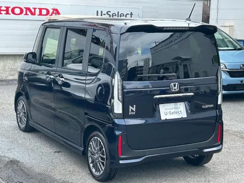 Honda N-BOX Custom