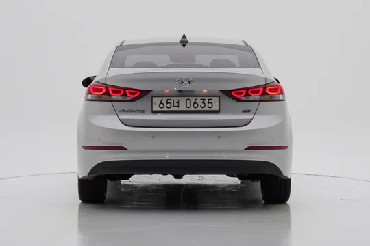 Hyundai Elantra (Avante)