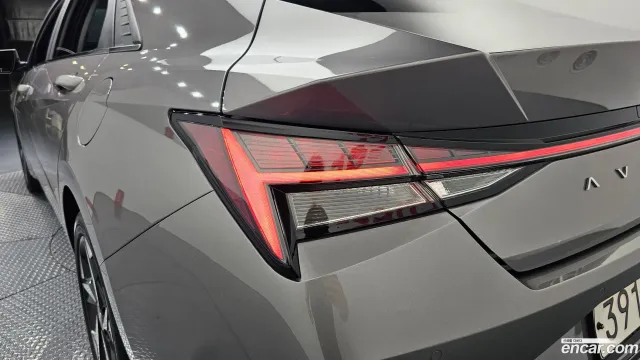 Hyundai Elantra (Avante)