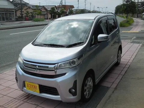 Mitsubishi eK Custom