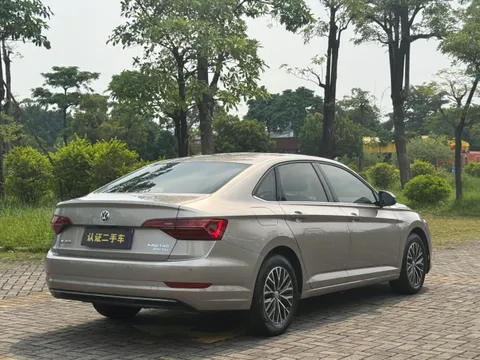 Volkswagen Sagitar