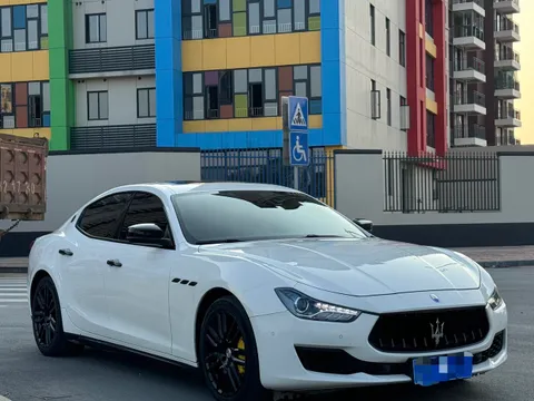Maserati Ghibli