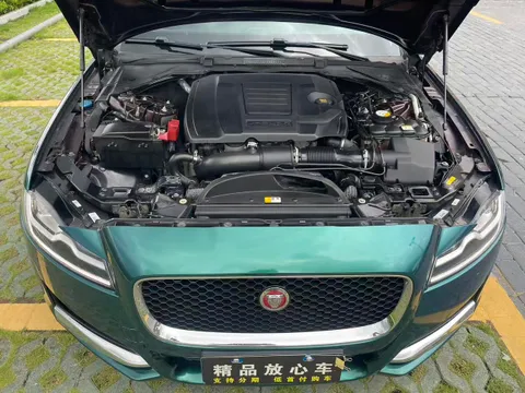 Jaguar XFL
