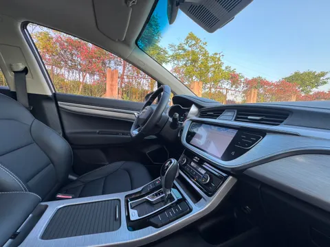 Geely Emgrand GS