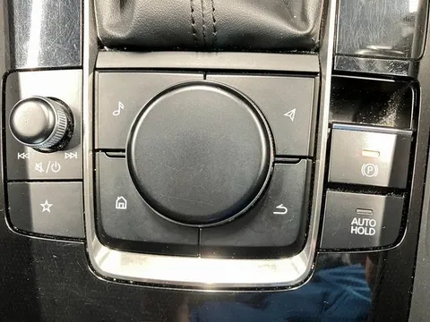 Mazda MAZDA3 Sedan