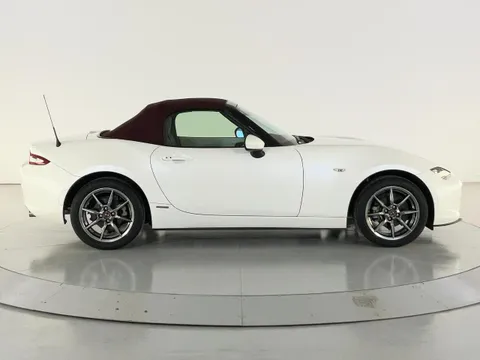 Mazda MX-5 (Roadster)