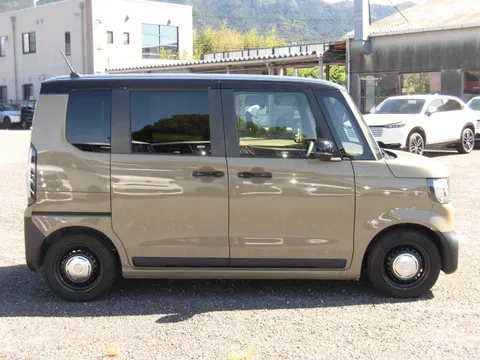 Honda N-BOX Joy