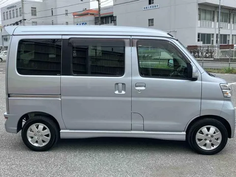 Daihatsu Atrai Wagon