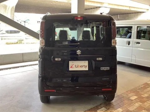Suzuki Spacia Base