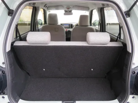 Daihatsu Mira Tocot