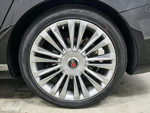 Hongqi H5