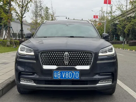 Lincoln Aviator