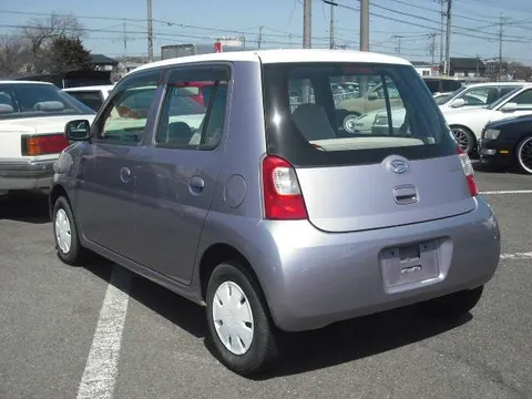Daihatsu Esse