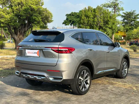 Haval F7