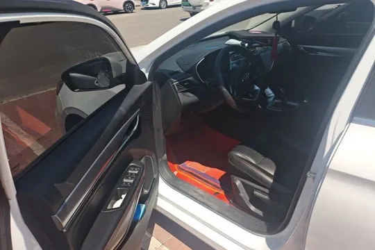Geely Binray