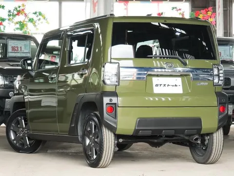 Daihatsu Taft