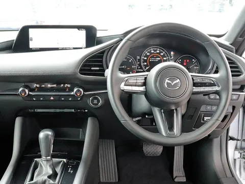 Mazda MAZDA3 Fastback
