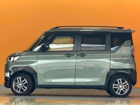 Mitsubishi Delica Mini