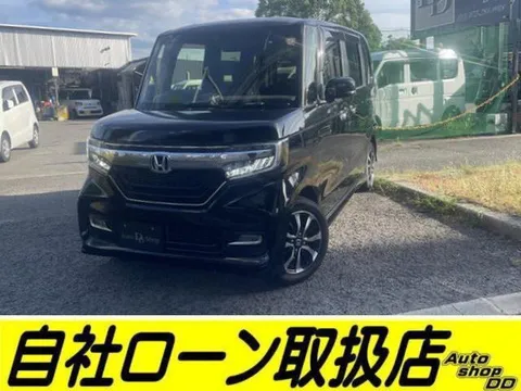 Honda N-BOX Custom