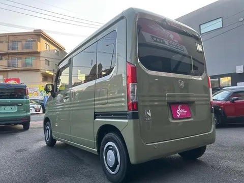 Honda N-VAN Plus Style