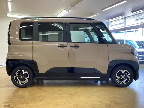 Mitsubishi Delica Mini