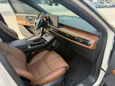 Lincoln Aviator