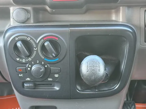 Nissan Clipper