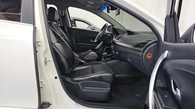 Renault SM3