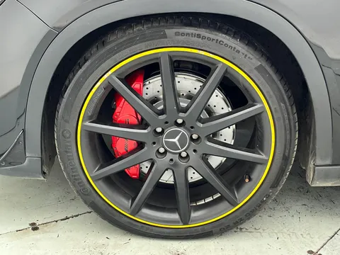 Mercedes-Benz Mercedes-Benz GLA
