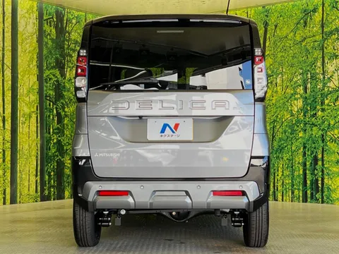 Mitsubishi Delica Mini