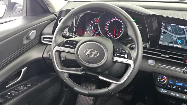 Hyundai Elantra (Avante)