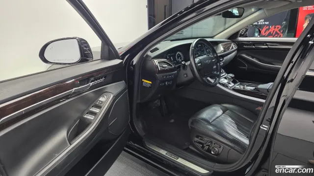 Genesis G90 (EQ900)