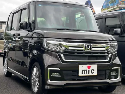 Honda N-BOX Custom