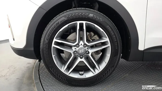 Hyundai Grand Santa Fe (Maxcruz)