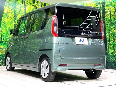 Mitsubishi eK Space