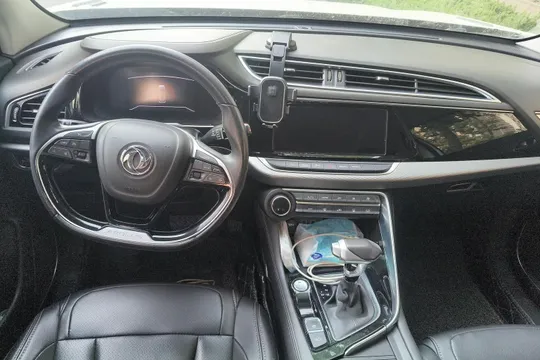 Dongfeng AX7