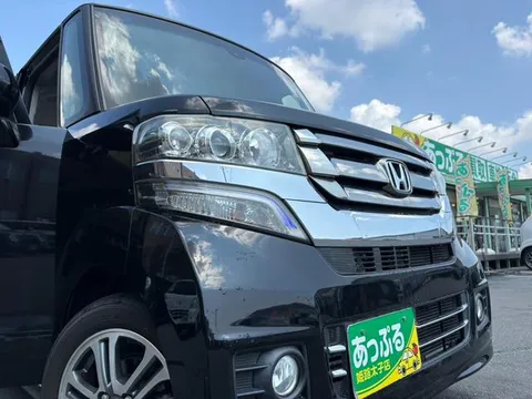 Honda N-BOX Plus Custom