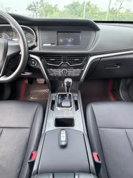 Venucia T90