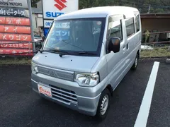 Mitsubishi Minicab Van