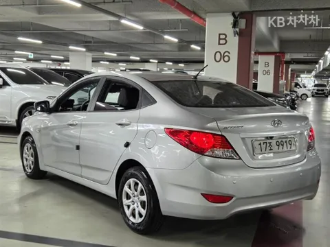 Hyundai Accent
